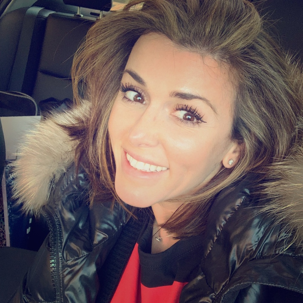 Meet your Posher, Liana